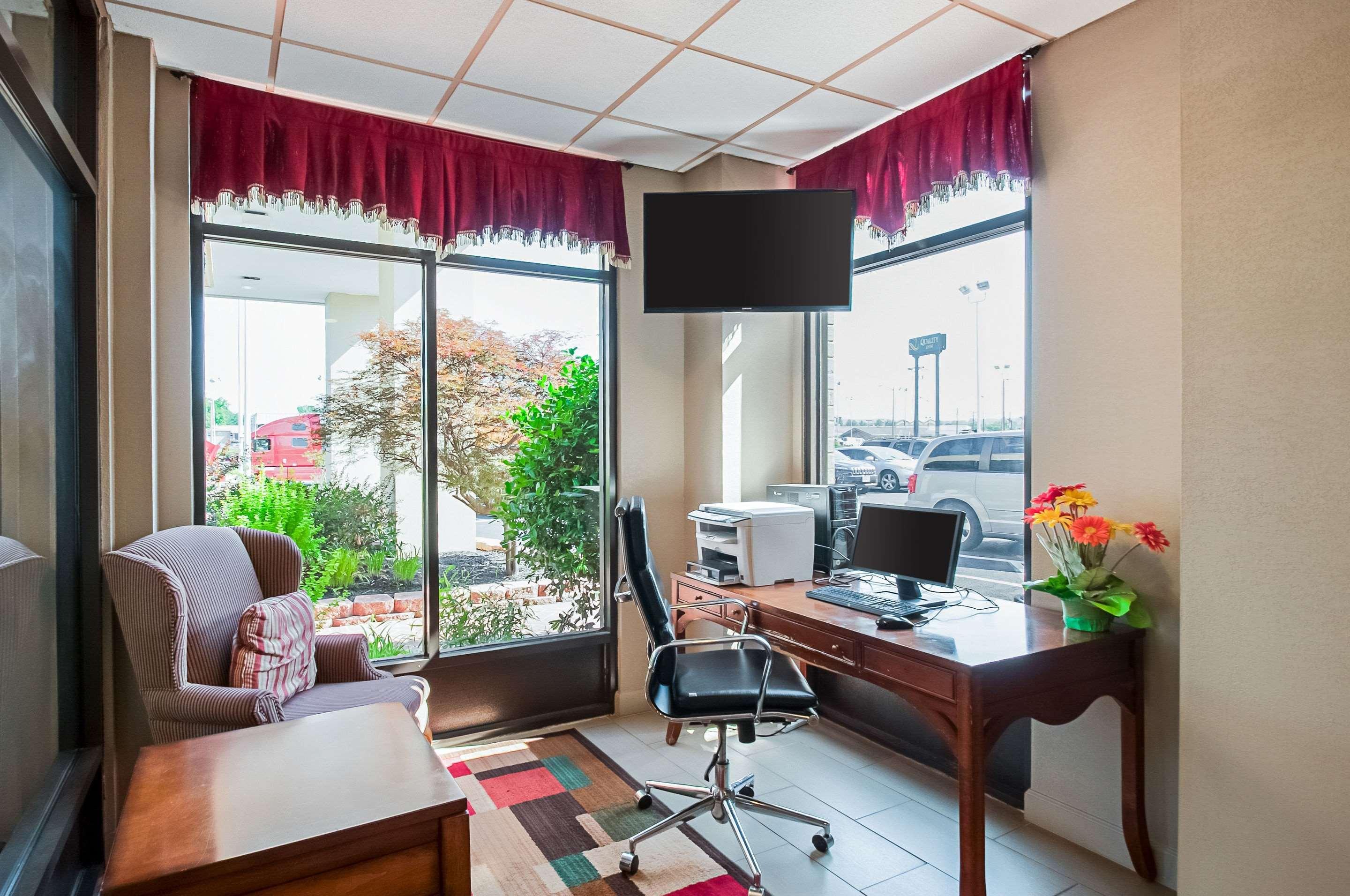 Quality Inn Near Potomac Mills Woodbridge Extérieur photo