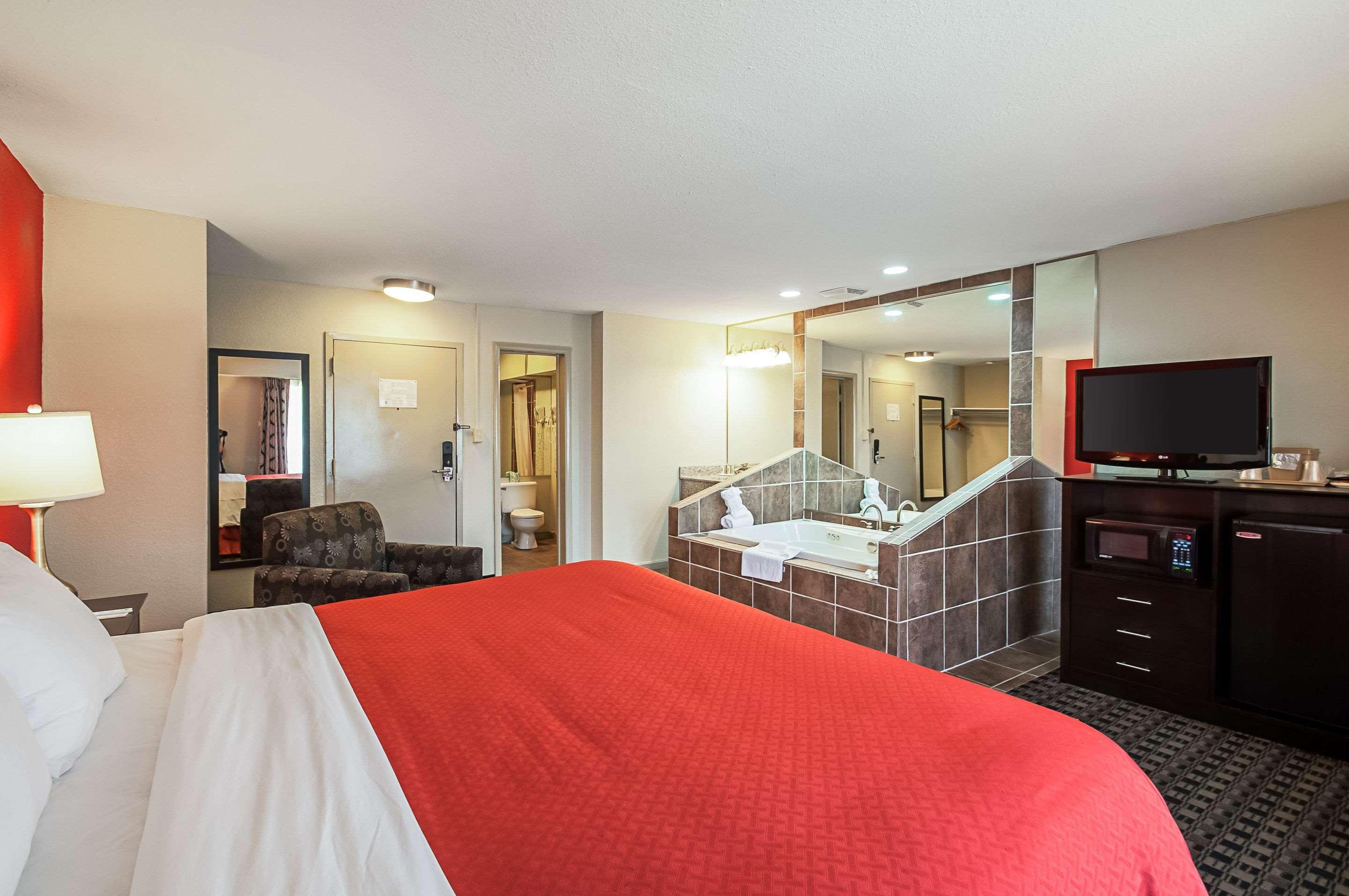 Quality Inn Near Potomac Mills Woodbridge Extérieur photo