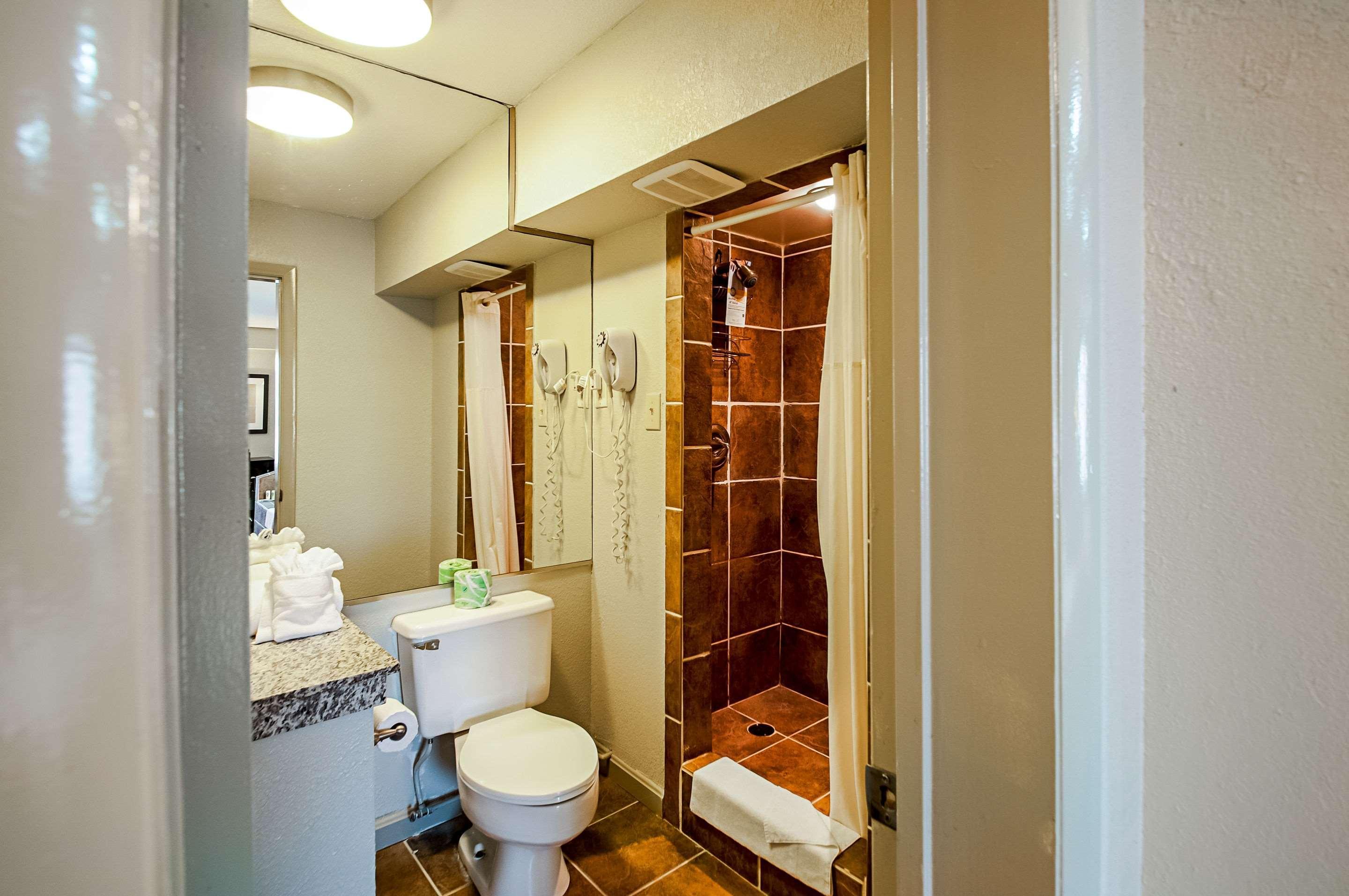 Quality Inn Near Potomac Mills Woodbridge Extérieur photo