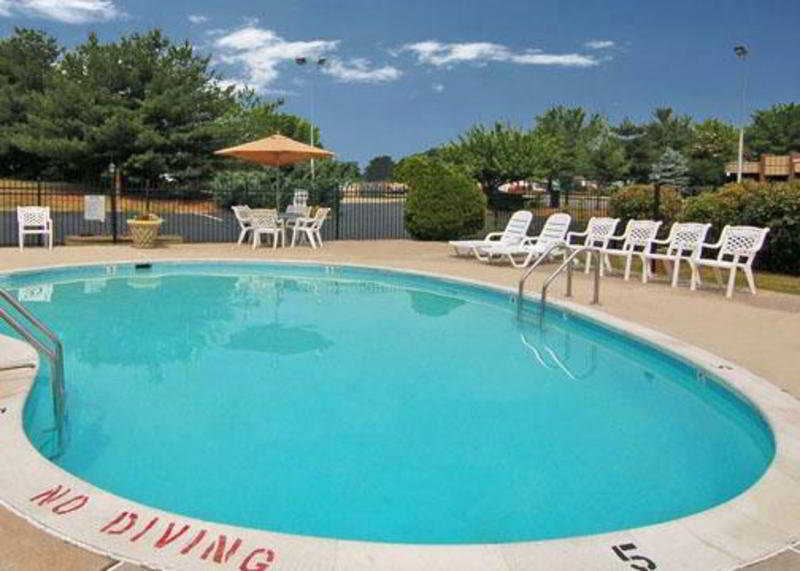 Quality Inn Near Potomac Mills Woodbridge Extérieur photo